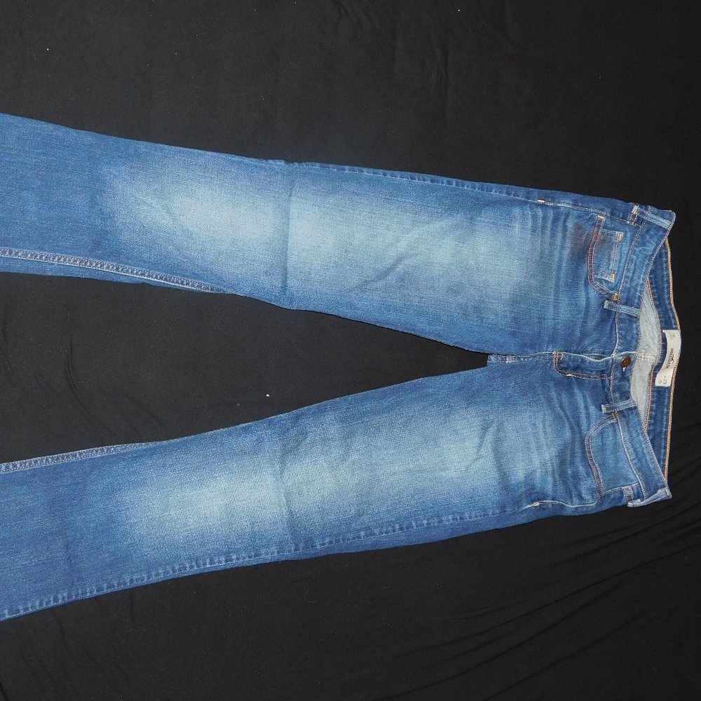 9L Hollister Jeans